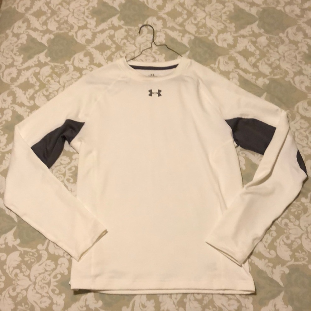 Underarmour athletic long sleeve